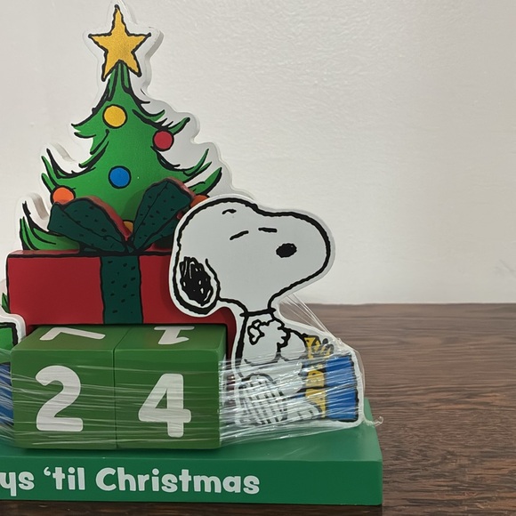 NWT- Peanuts- Wooden Christmas Countdown Calendar with Snoopy and Woodstock - Picture 7 of 17